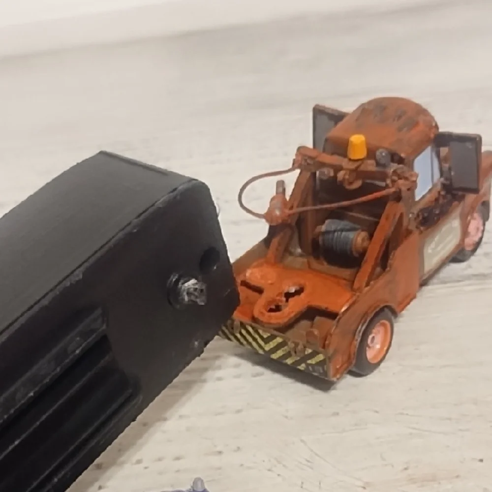 Lot9tow Mater Brown Disney/Pixar Cars 4